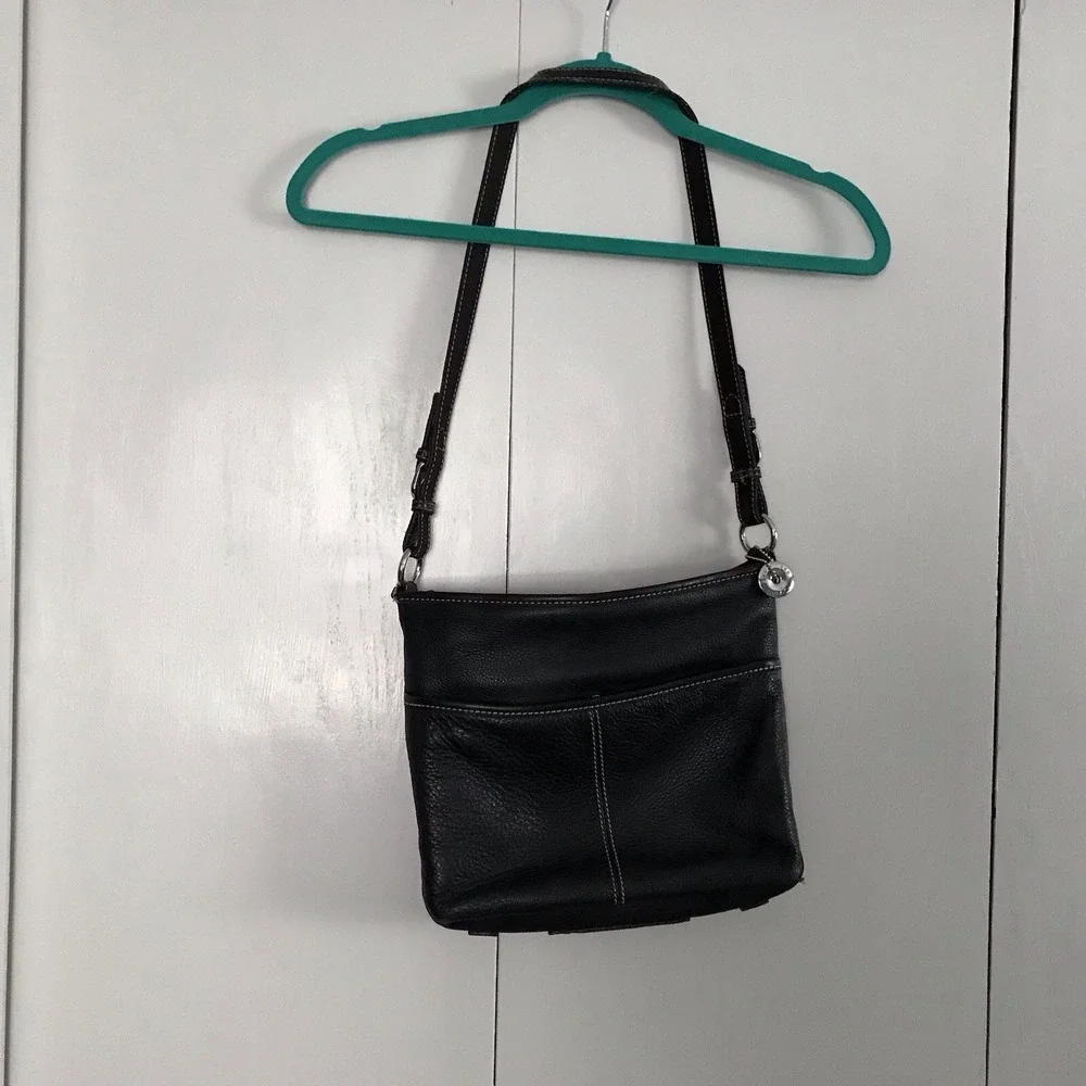 Sak Leather‎ Black shoulder Bag Donut Shaped Charm